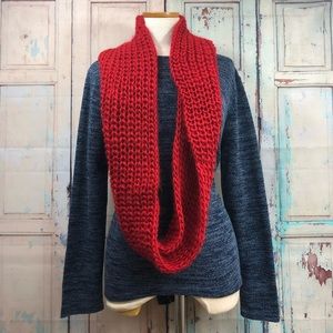 ➝ 2/$12 - Scarf by Talla Unica